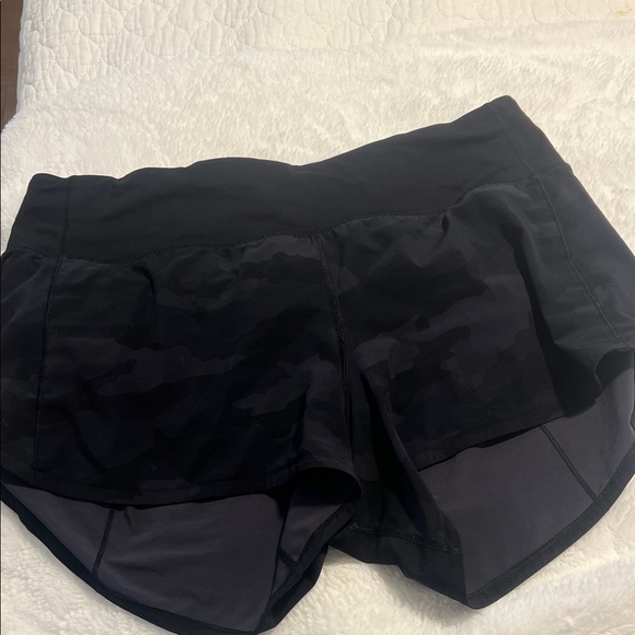 Lululemon Athletica Black Camo Athletic Shorts - Picture 2 of 3